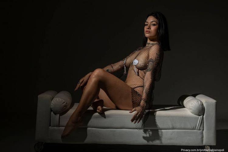 Fotos reais de Gabi Sinopoli nua vazadas em alta definição 2026
